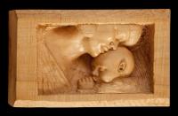 DONNA-CON-BIMBO-cedro-del-libano-48x30.jpg
